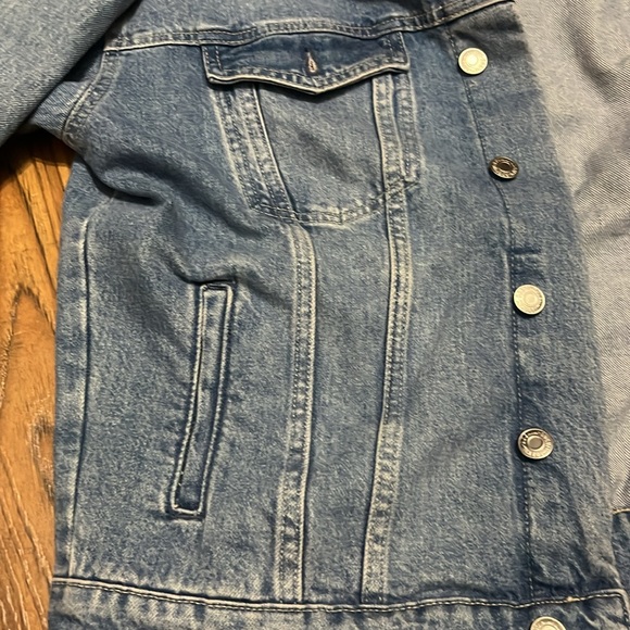 jean jacket - Picture 4 of 5